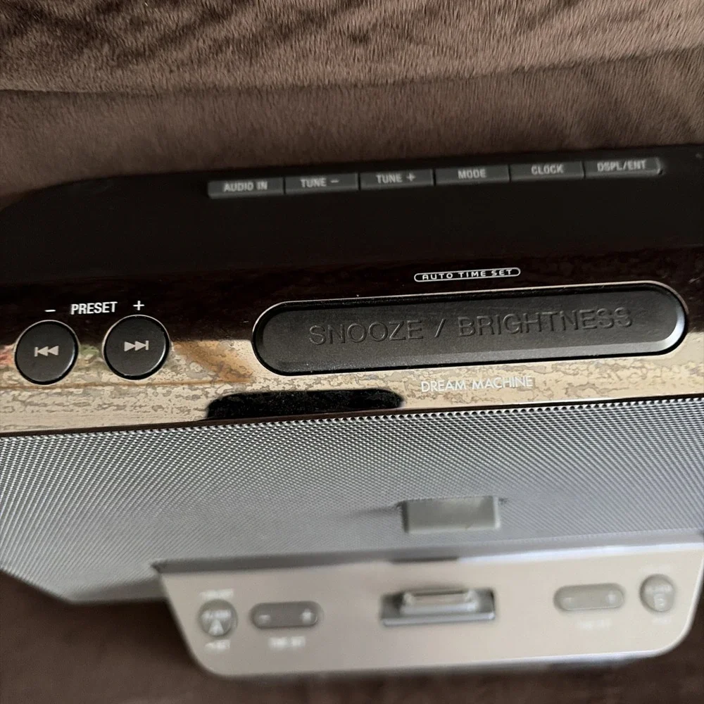 Sony ICF-CS15iP Dream Machine w/iPod & iPhone Speaker Dock Clock Radio No Remote